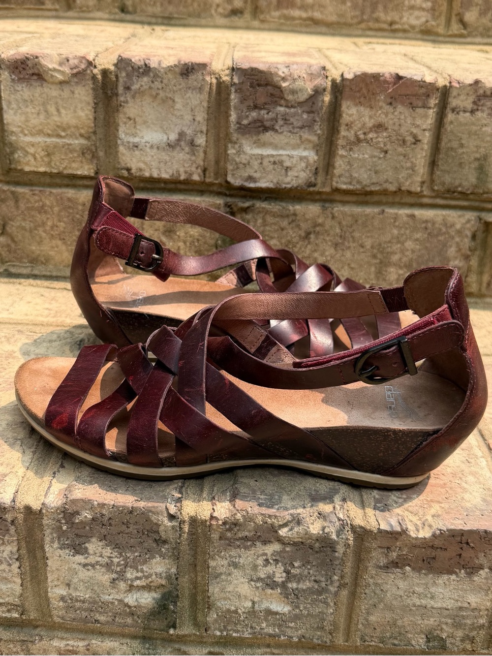 Dansko Vivian Burgundy Leather Gladiator Comfort Sandals EU 39